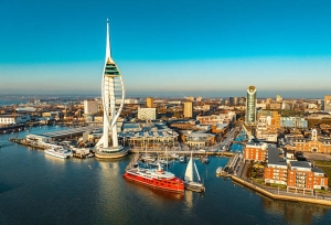 DP World Unveils Low Carbon Trucking Initiative at UK Ports
