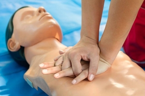 CPR Training to Become Part of UK Driving Theory Test